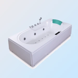 Elmo Romaina Jacuzzi